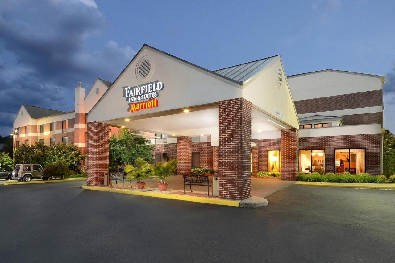 Fairfield Inn & Suites By Marriott Charlottesville North Екстериор снимка