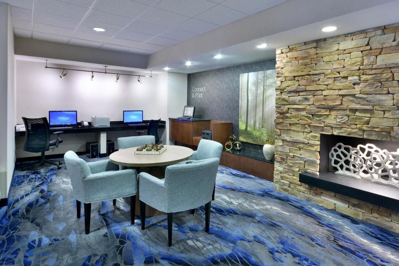 Fairfield Inn & Suites By Marriott Charlottesville North Екстериор снимка
