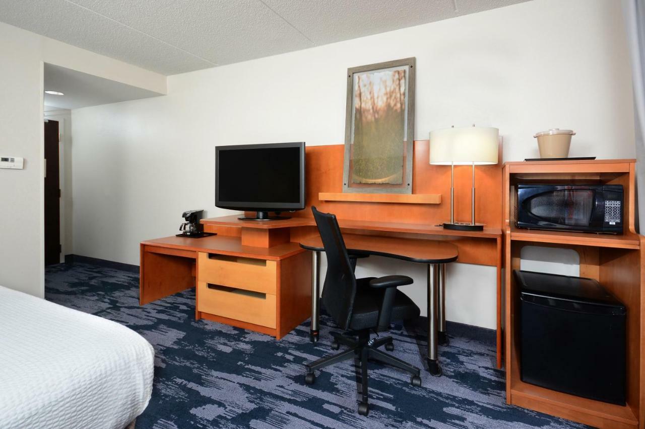 Fairfield Inn & Suites By Marriott Charlottesville North Екстериор снимка