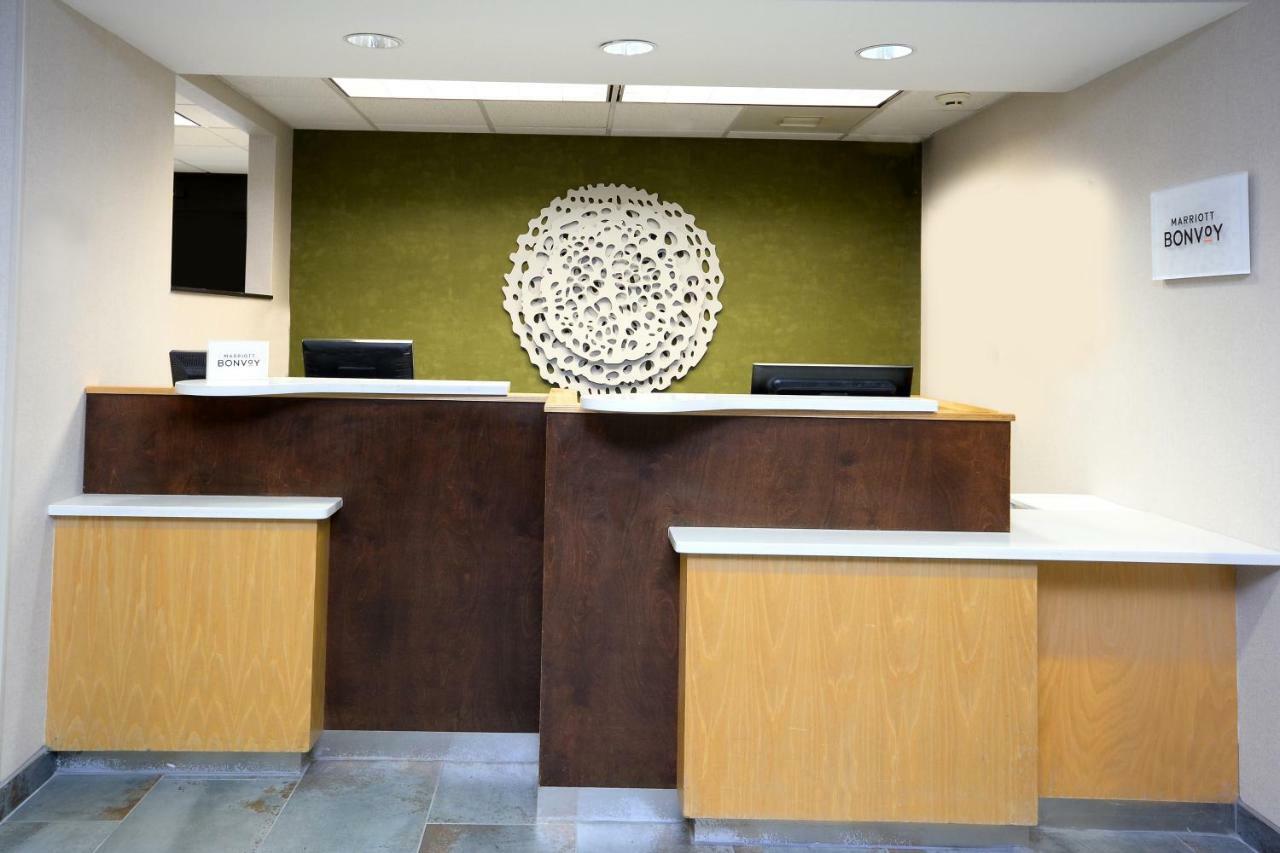 Fairfield Inn & Suites By Marriott Charlottesville North Екстериор снимка